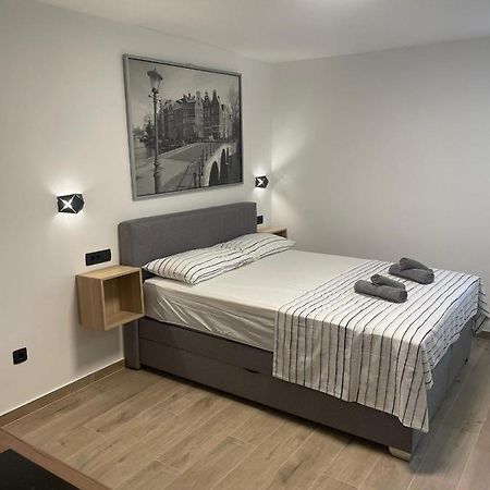 Apartments Anka Pula Exteriér fotografie